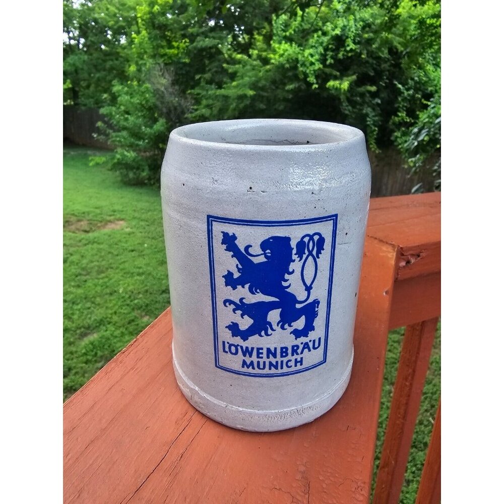 Vintage Lowenbrau‎ Munchen 0.5L- Stoneware German-Stein Beer Mug Munich